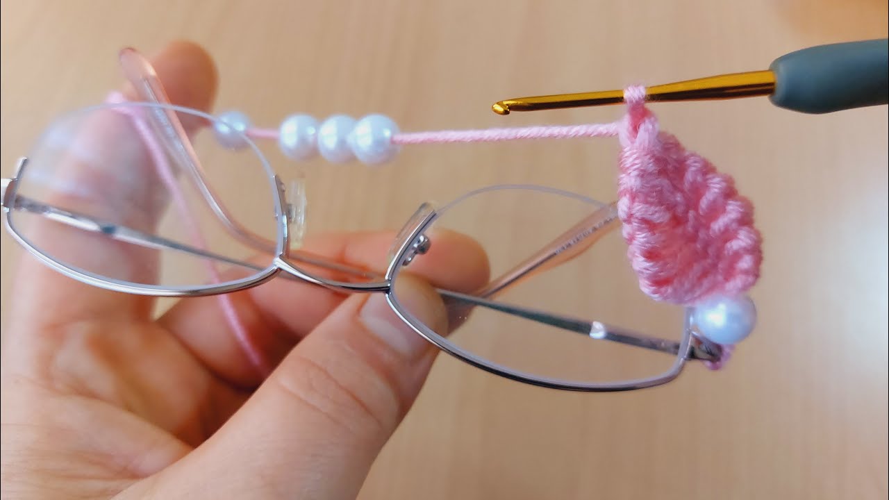 Great crochet knit for sparkly glasses