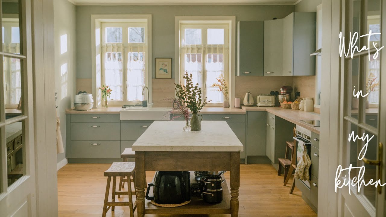 Kitchen Tour | How I decorate and organize my kitchen