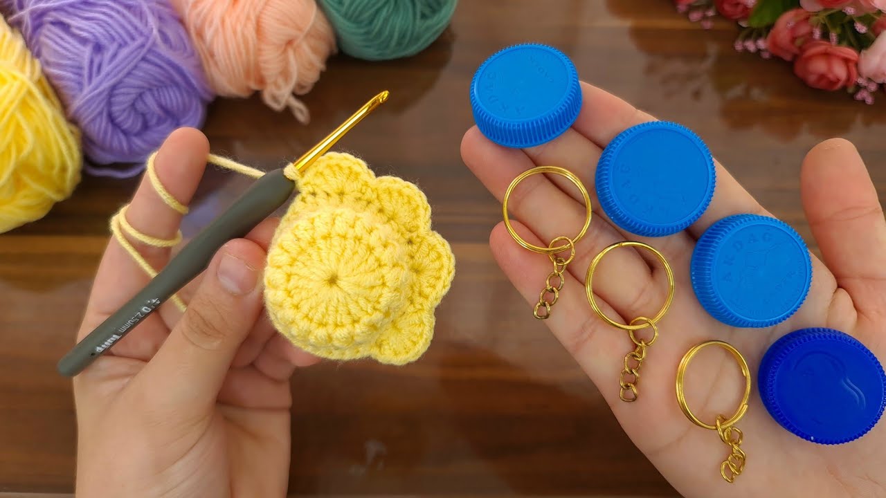 SUPER IDEA!😍Look what I did with the plastic covers I found in the trash. MY FRIENDS WILL LOVE THIS! – YouTube