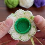 SUPER IDEAS!😍 Look what I did with the plastic caps I found in the trash! Keychain mini hat