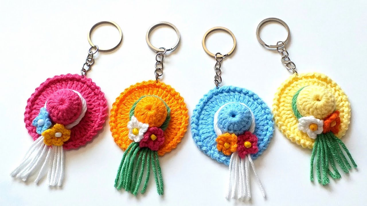 SUBTITLED – FLASHY AND EASY HAT KEYRING MAKING
