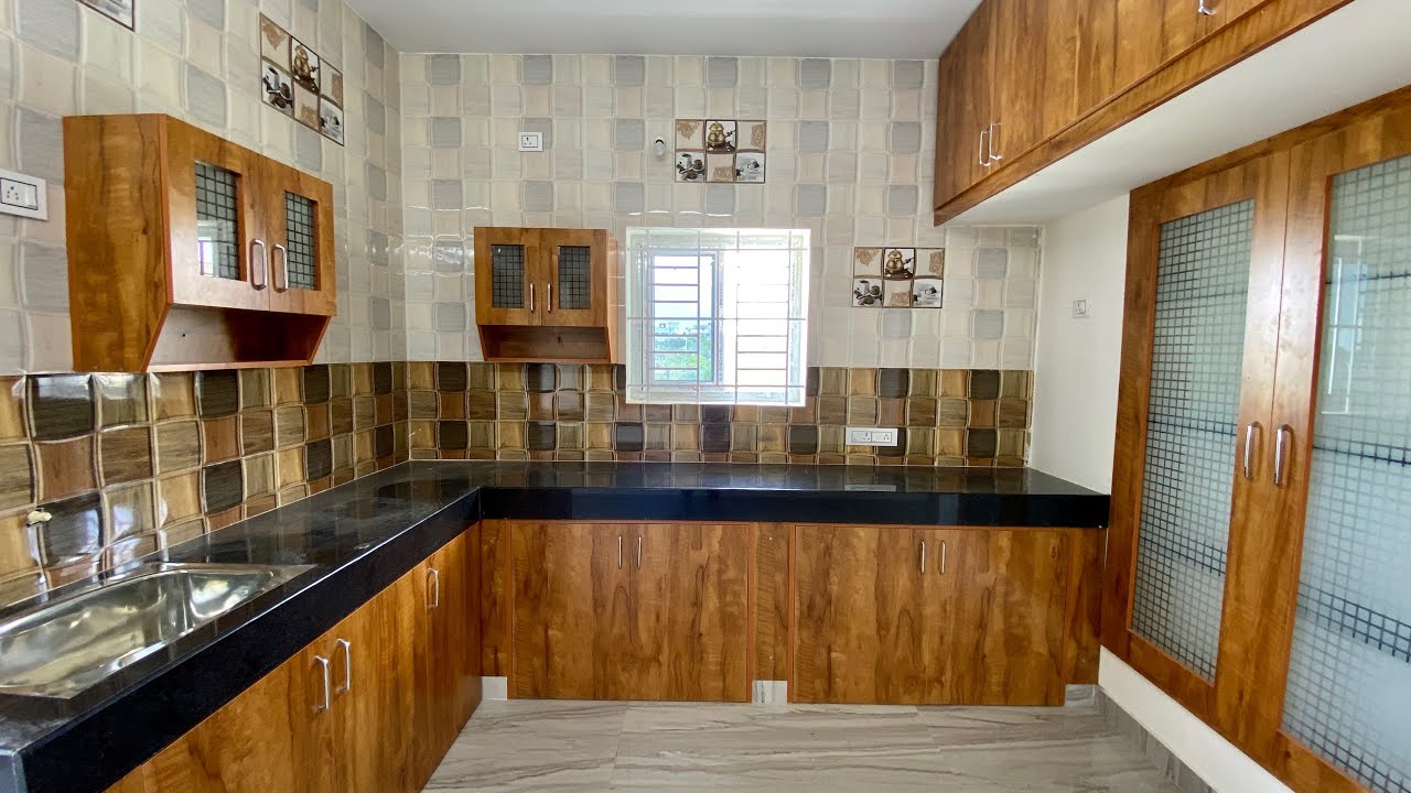 Low Price Modular Kitchen Design // Glossy Finish Laminates // New Kitchen Design