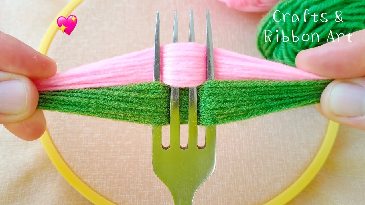 It’s so Cute !! Superb Woolen Flower Making Trick Using Fork – Hand Embroidery Amazing Flower