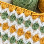 Super easy crochet knitting pattern for those looking for an easy and stylish model/ blanket