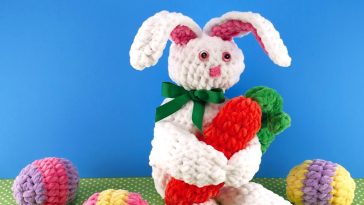 Carrot Hugs Bunny, Free Crochet Pattern + Full Video Tutorial