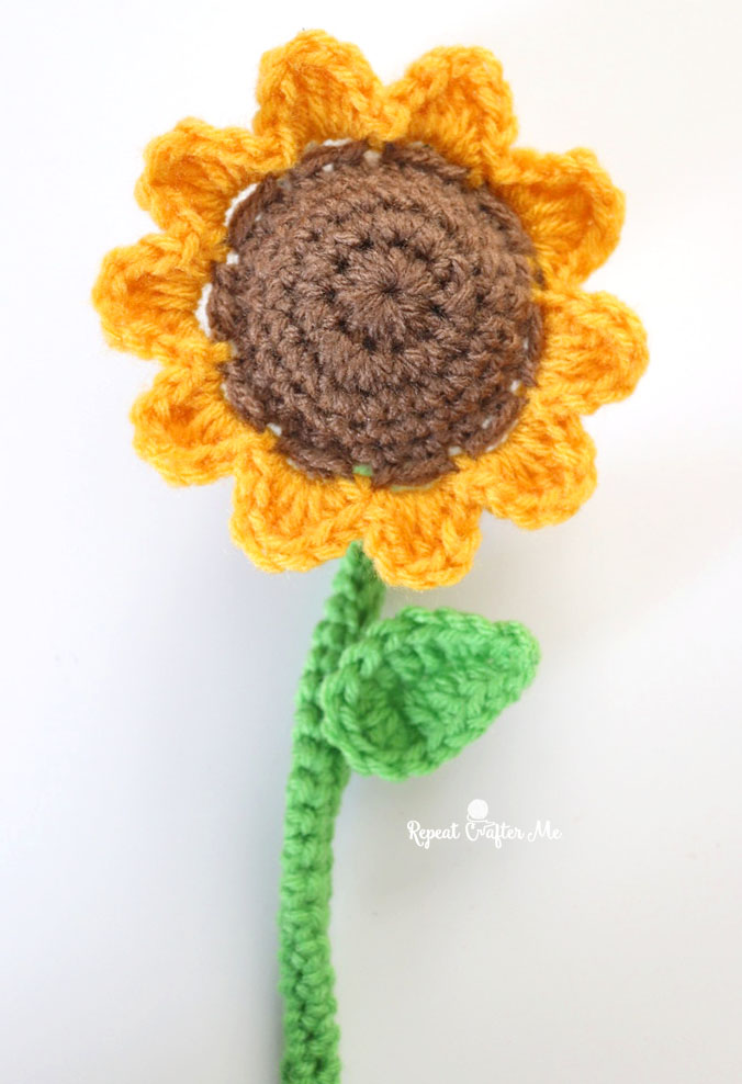 Crochet Sunflower – Repeat Crafter Me