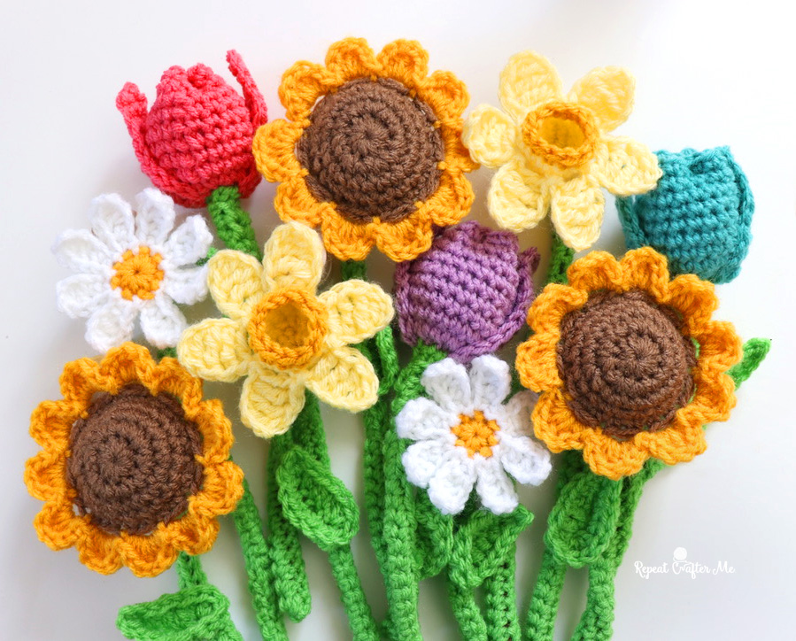 Crochet Bouquet – Repeat Crafter Me